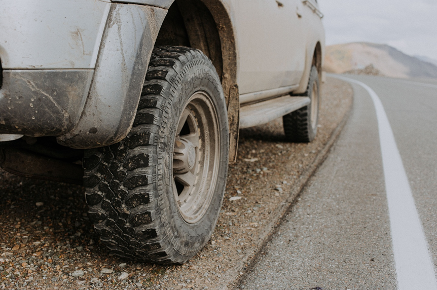 All-Terrain SUV Tyres Compared: Off-Road Grip, On-Road Comfort & Durability